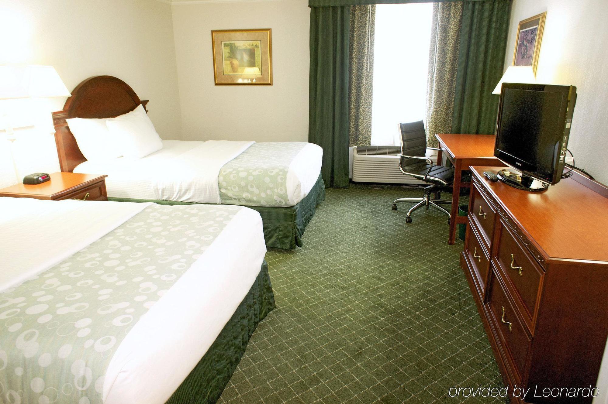 La Quinta By Wyndham Detroit 3*